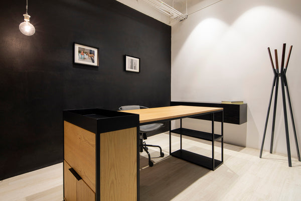 MAD Desk