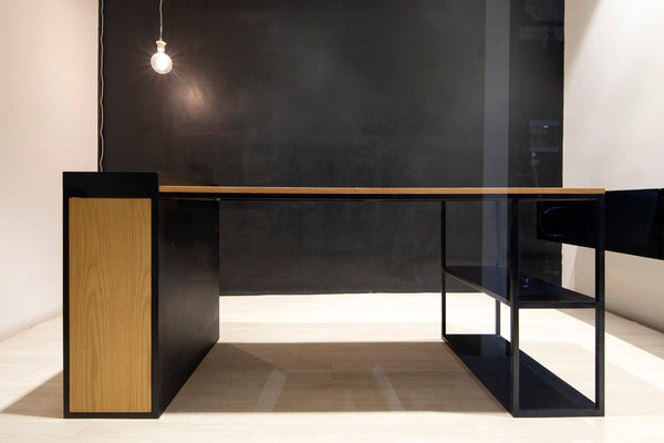 MAD Desk