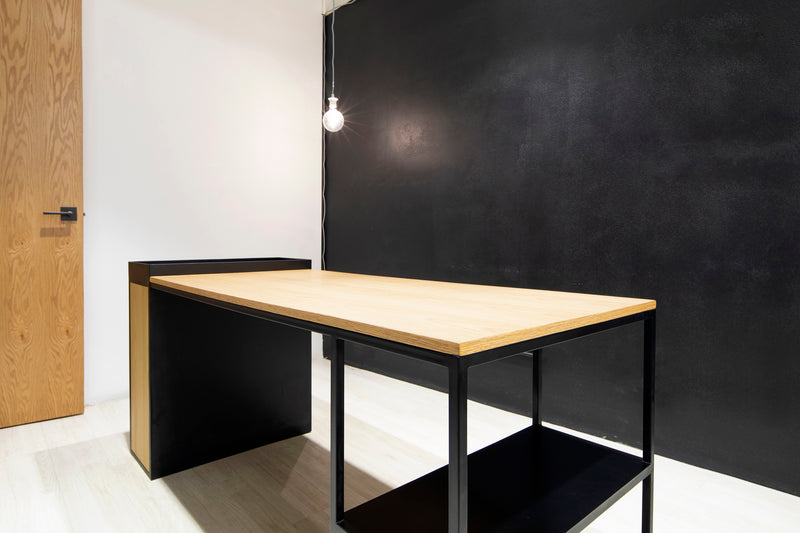 MAD Desk