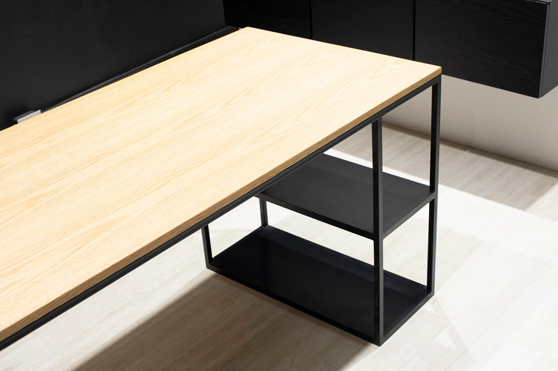 MAD Desk